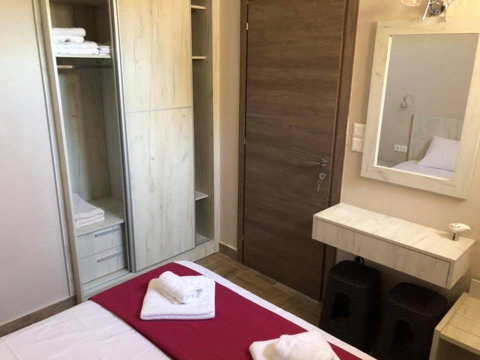 Thealos Rooms Vourvourou Exterior foto